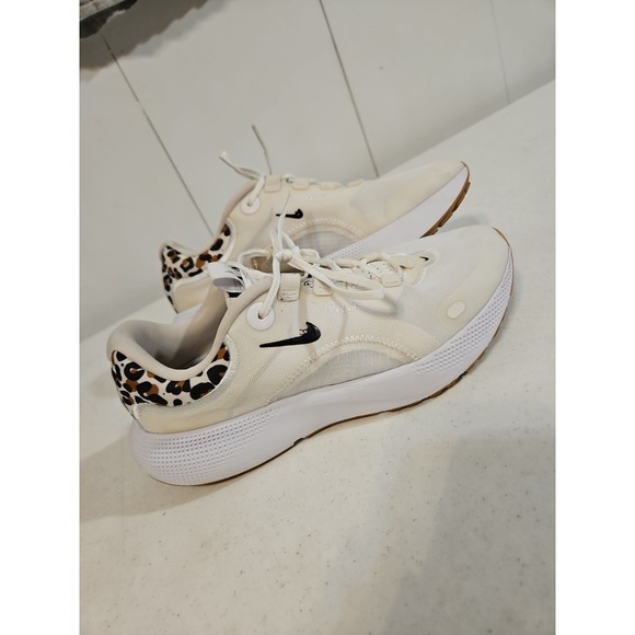 Nike Shoes - Nike React Escape Run "White Leopard" womens running shoes Size 9 Excellent(S179